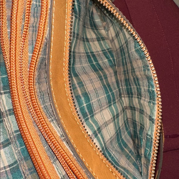 Wild West MAYA Unisex Camel Tan Artisan Leather Accordion Crossbody Bag Purse - Picture 16 of 16